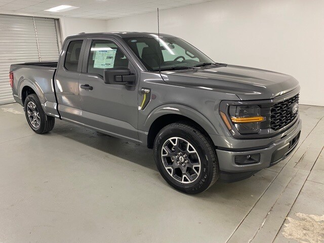 2025 Ford F-150 STX photo 3