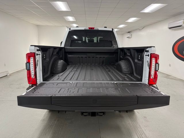 2025 Ford F-250 Super Duty Lariat - Photo 11
