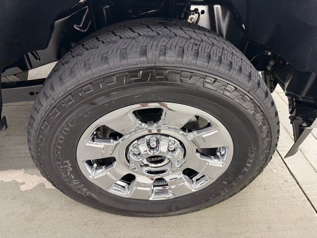 2025 Ford F-250 Lariat photo 4