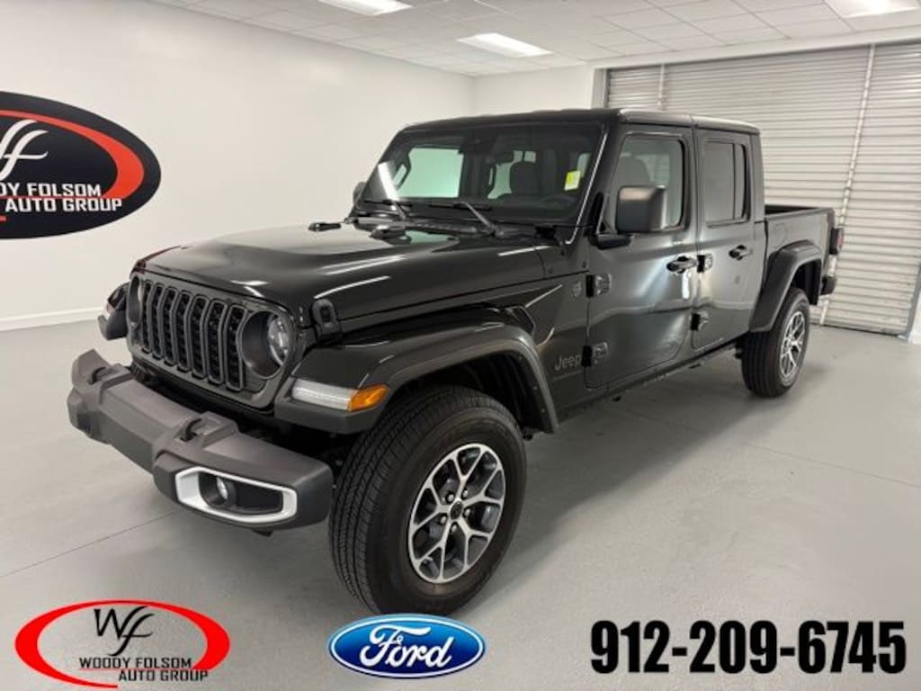 Used 2024 Jeep Gladiator Sport Truck