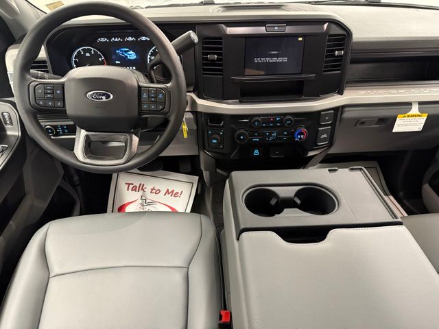 2026 Ford F-350 Super Duty Chassis Cab XL - Photo 18