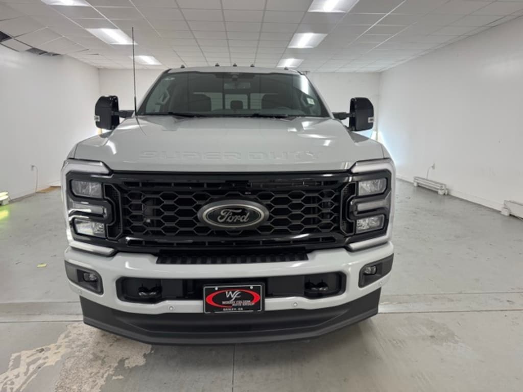 New 2026 Ford F-250SD Lariat Truck