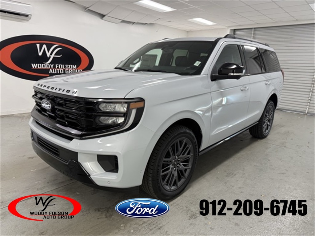 2025 Ford Expedition Platinum's photo
