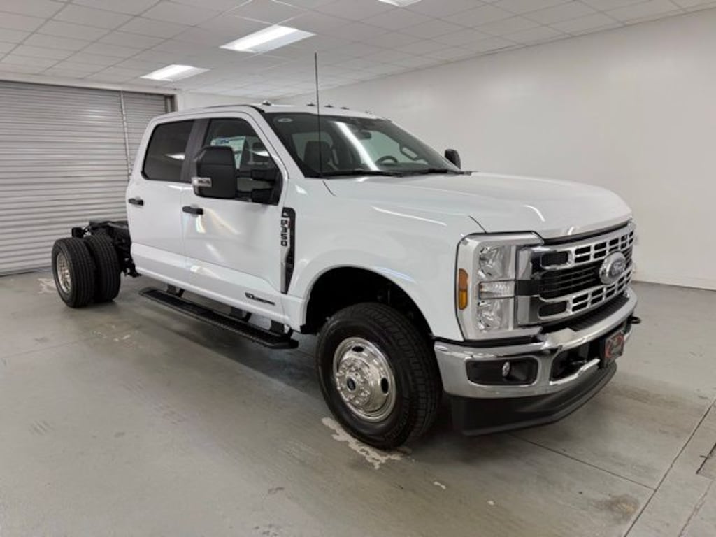 New 2026 Ford F-350SD XL Chassis