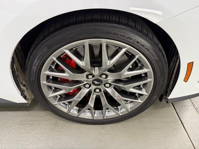 2024 Ford Mustang GT Premium Convertible photo 4