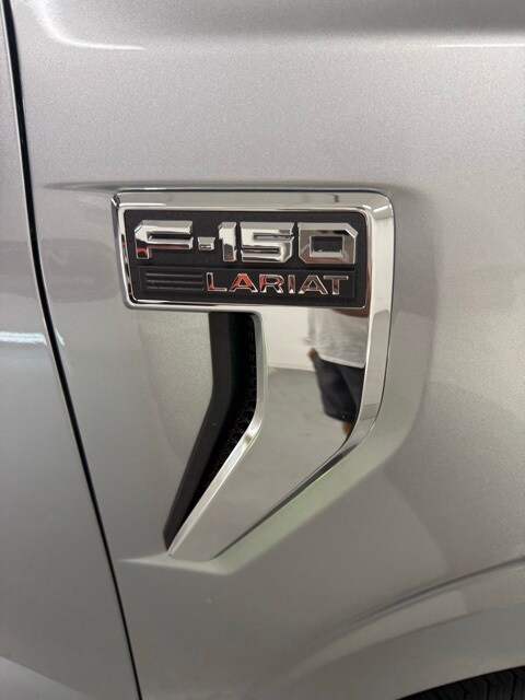 2025 Ford F-150 Lariat photo 3