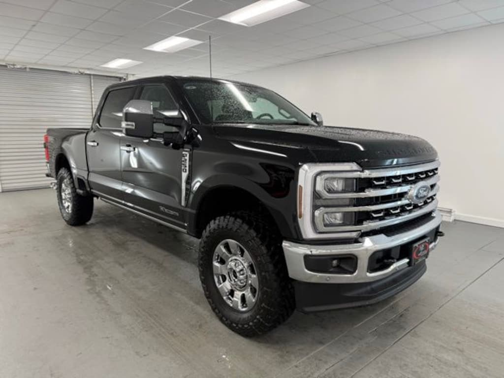 New 2026 Ford F-250SD Lariat Truck