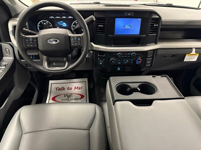 2026 Ford F-350 Super Duty Chassis Cab XL - Photo 18