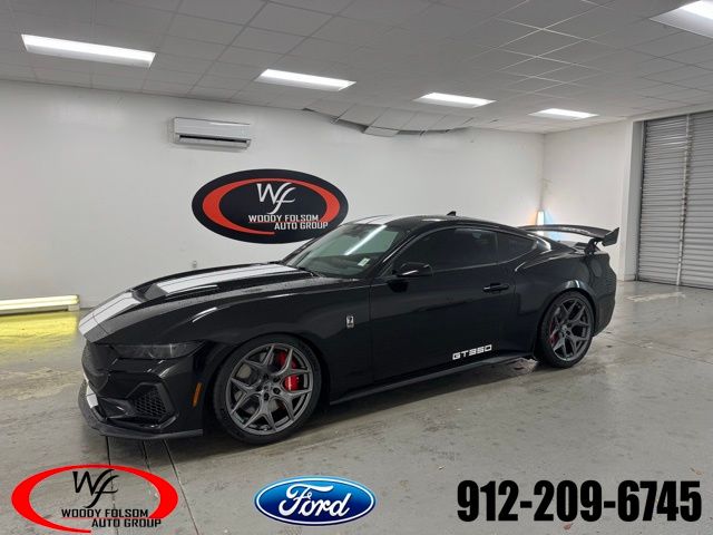 2025 Ford Mustang Coupe 