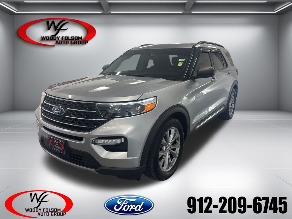 2022 Ford Explorer XLT RWD's photo