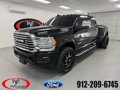 2023 Ram 3500 Laramie Longhorn Truck