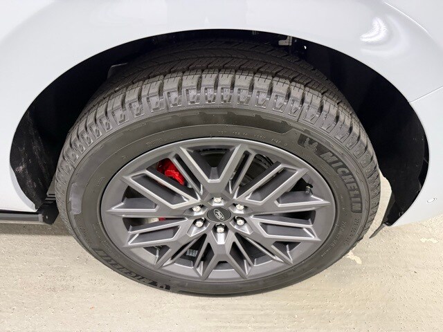 2025 Ford Expedition Platinum photo 4