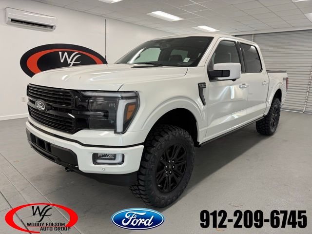 2025 Ford F-150 Platinum's photo