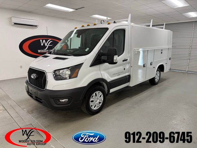 2025 Ford Transit Cutaway Base's photo