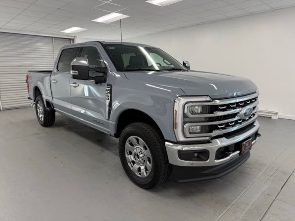 New 2026 Ford F-250SD Lariat Truck