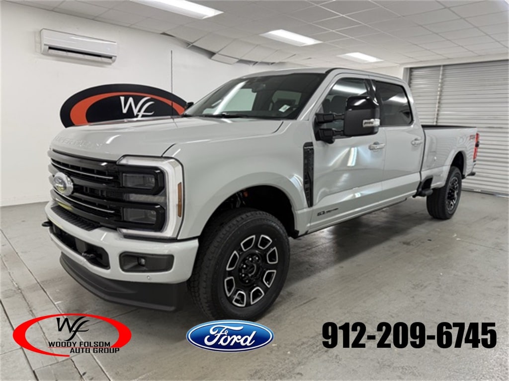 2026 Ford F-250 Super Duty Platinum's photo