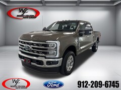 2026 Ford F-250SD Lariat Truck