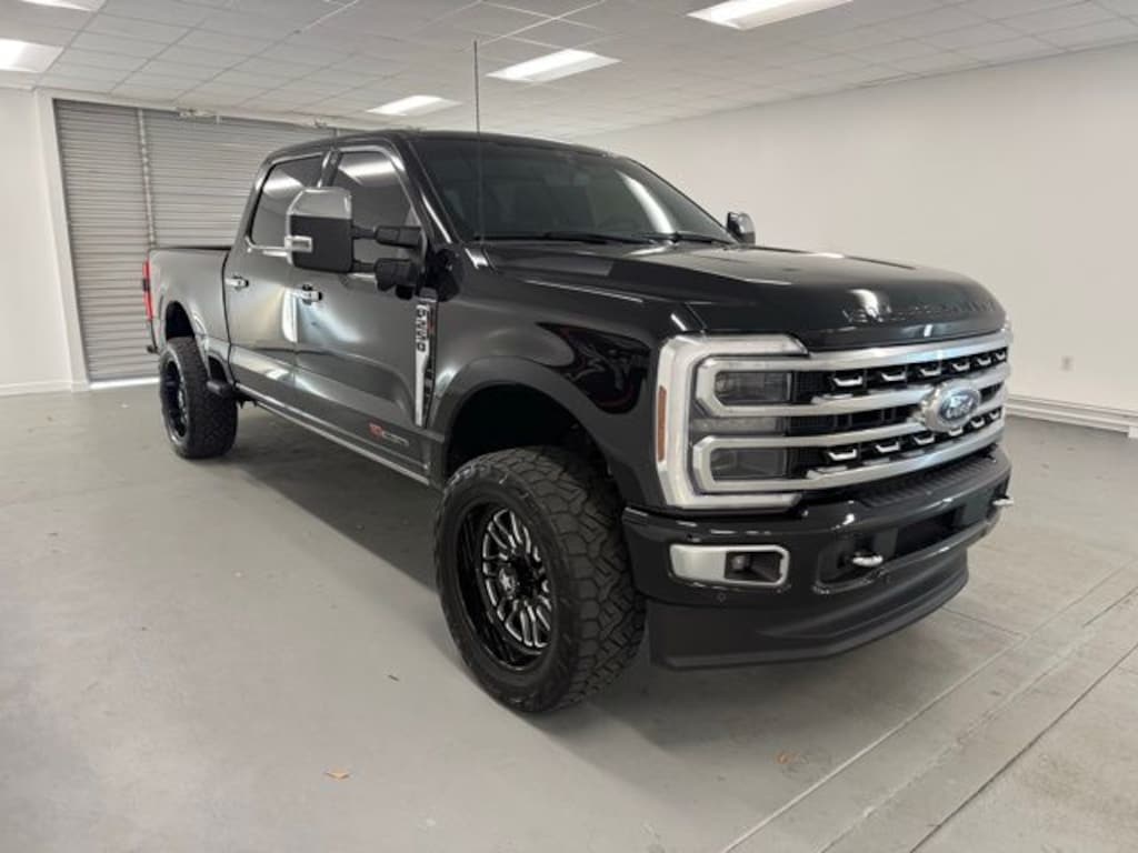 Used 2024 Ford F-250SD Platinum Truck