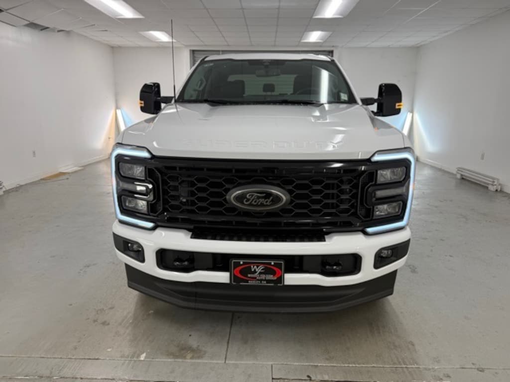 New 2026 Ford F-350SD Lariat Truck