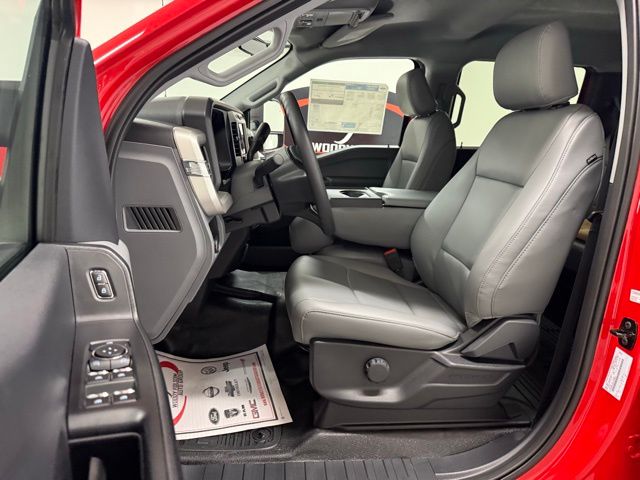 2026 Ford F-350 Super Duty Chassis Cab XL - Photo 10