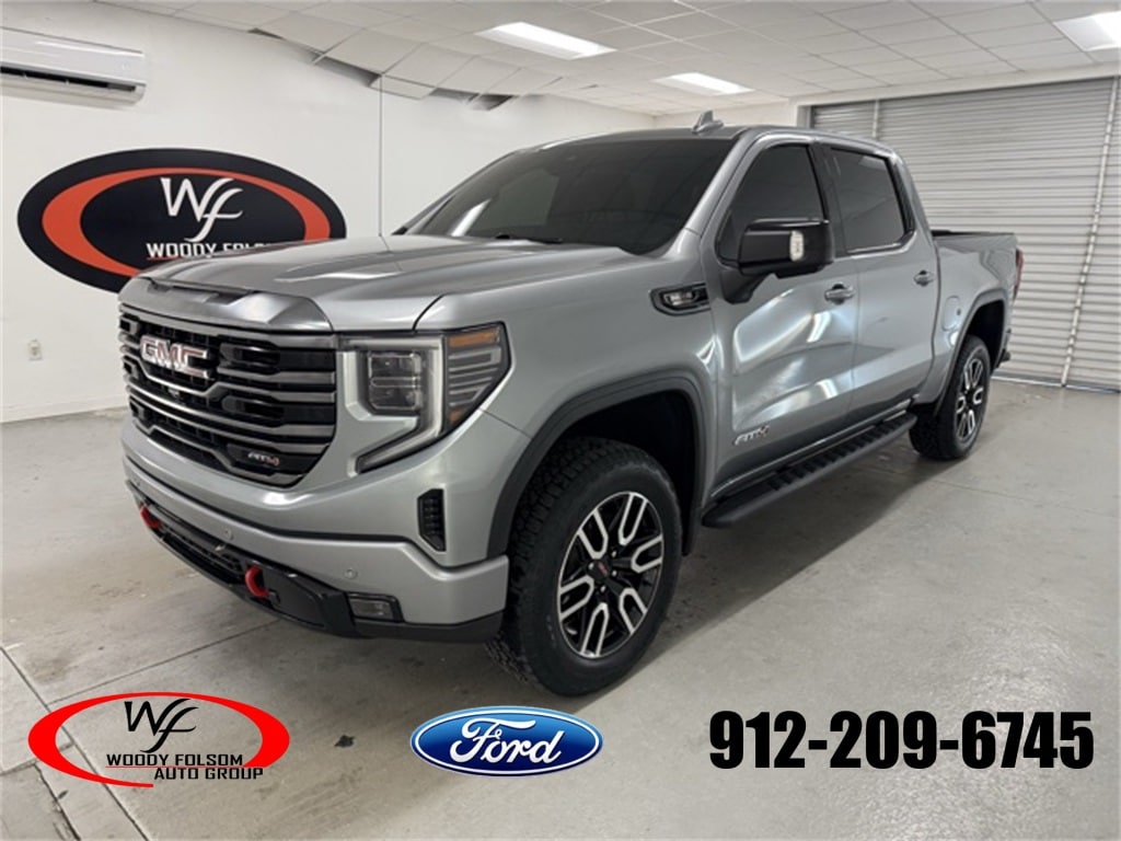 2023 GMC Sierra 1500 AT4's photo
