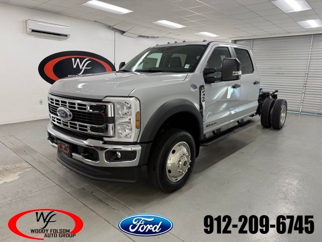 2026 Ford F-450 Super Duty Chassis Cab XL's photo