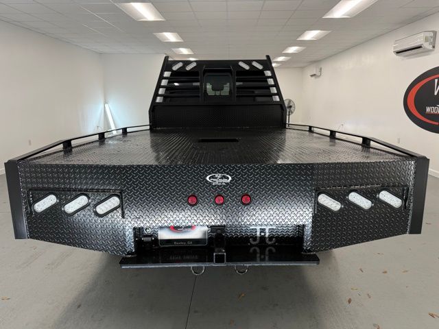 2026 Ford F-350 Super Duty Chassis Cab XL - Photo 7