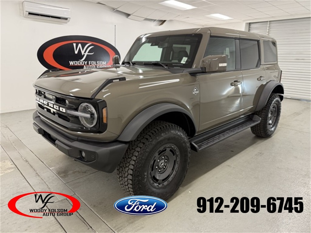 2025 Ford Bronco 4-Door Outer Banks's photo