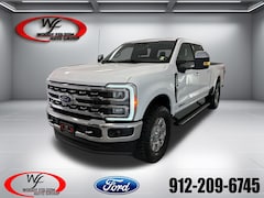 2023 Ford F-250SD Lariat Truck