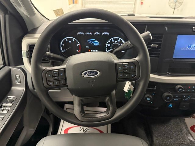 2026 Ford F-450 Super Duty Chassis Cab XL - Photo 18