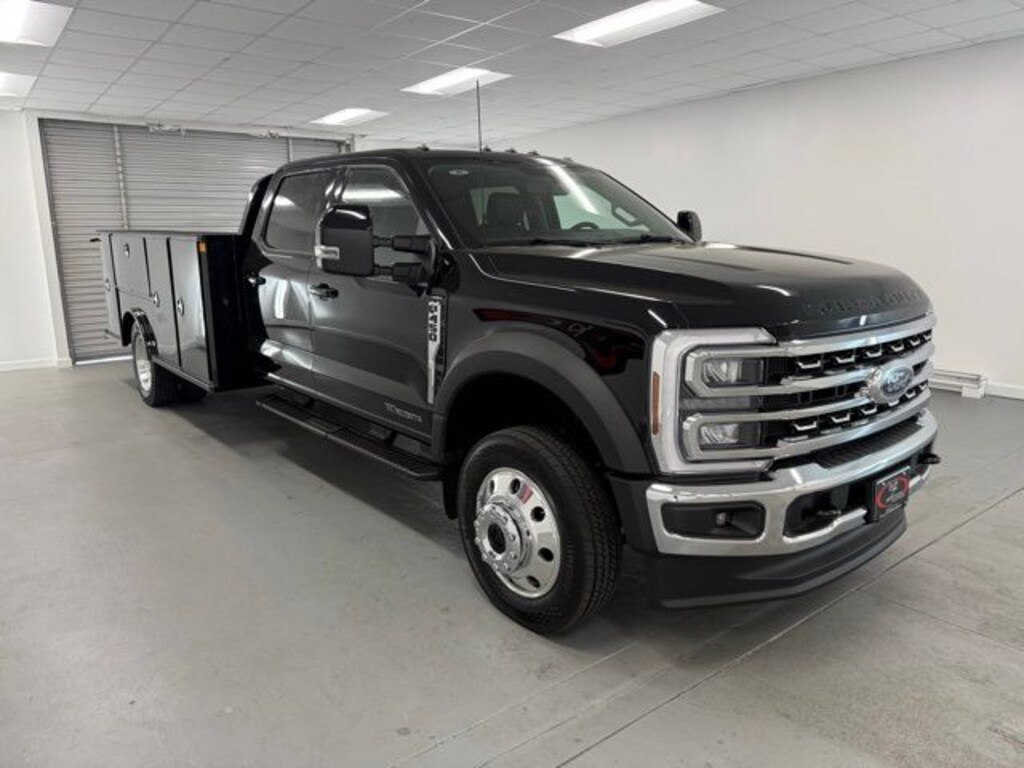 New 2026 Ford F-450SD Lariat Chassis