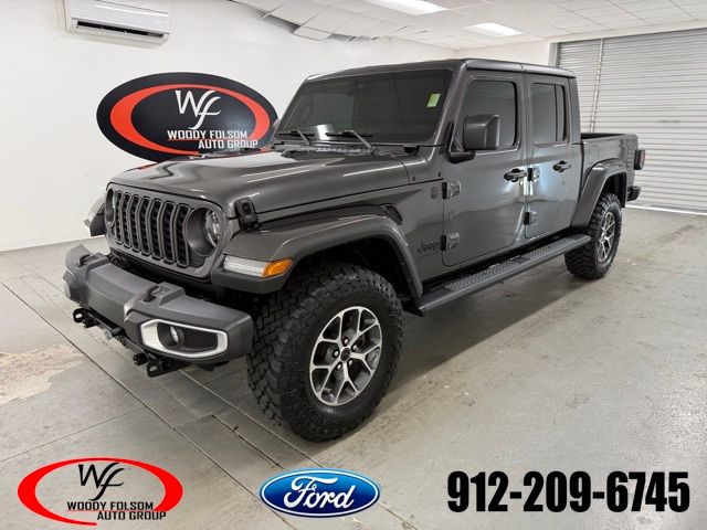 2024 Jeep Gladiator Sport S's photo