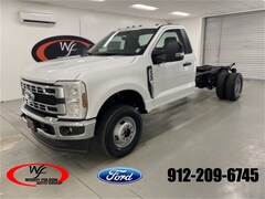 2025 Ford F-350SD XL Chassis