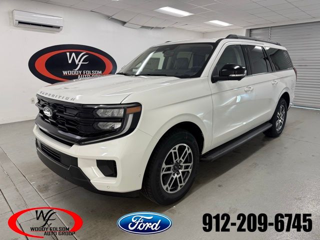 2025 Ford Expedition Active's photo