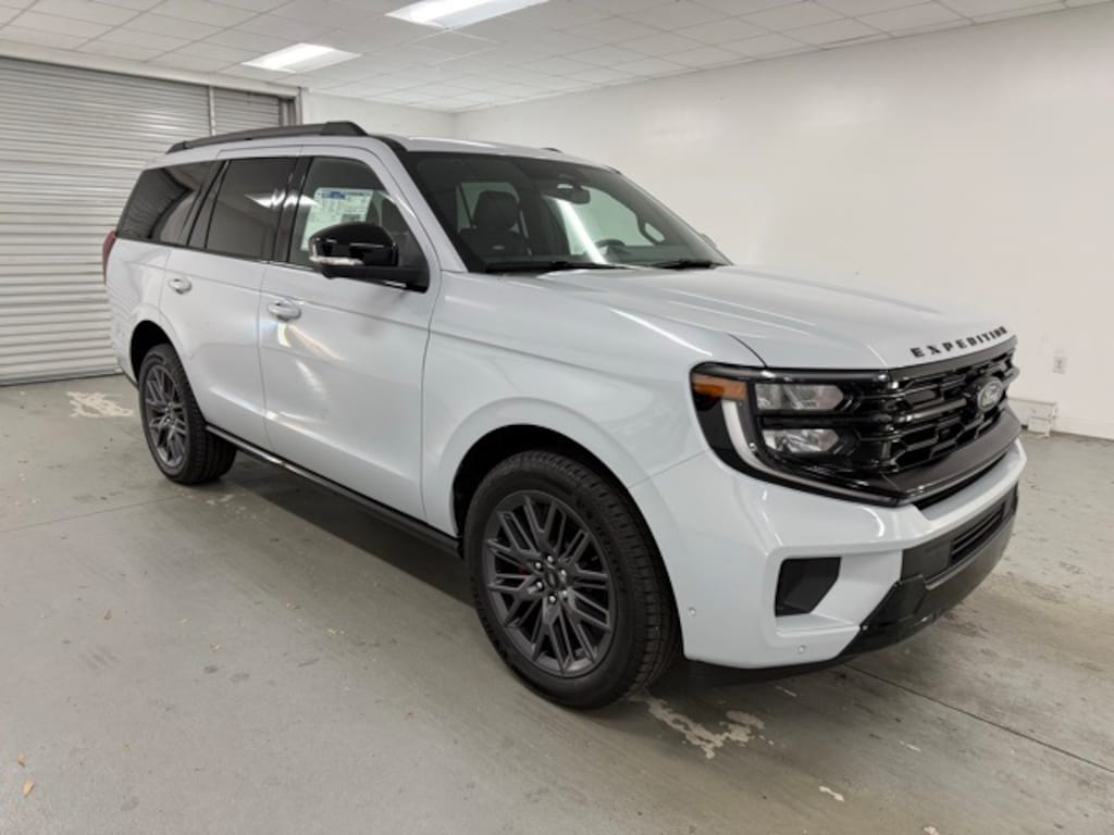 New 2025 Ford Expedition Platinum SUV