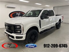 2025 Ford F-250SD Lariat Truck