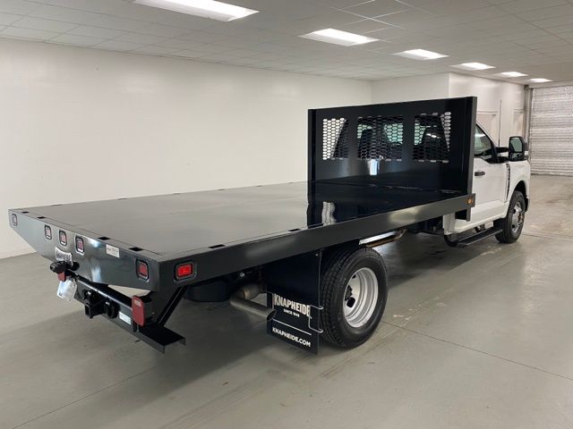 2024 Ford F-350 Super Duty Chassis Cab XL - Photo 7