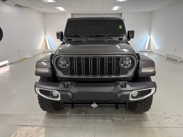 2024 Jeep Gladiator Sport S photo 2