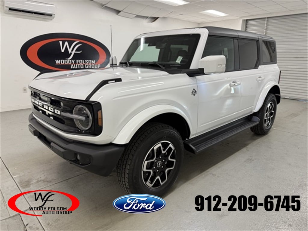2025 Ford Bronco 4-Door Outer Banks's photo