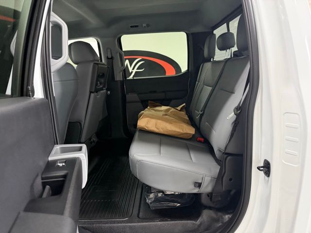 2026 Ford F-450 Super Duty Chassis Cab XL - Photo 16