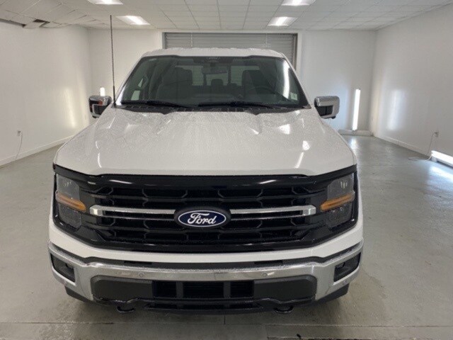 2025 Ford F-150 XLT photo 2