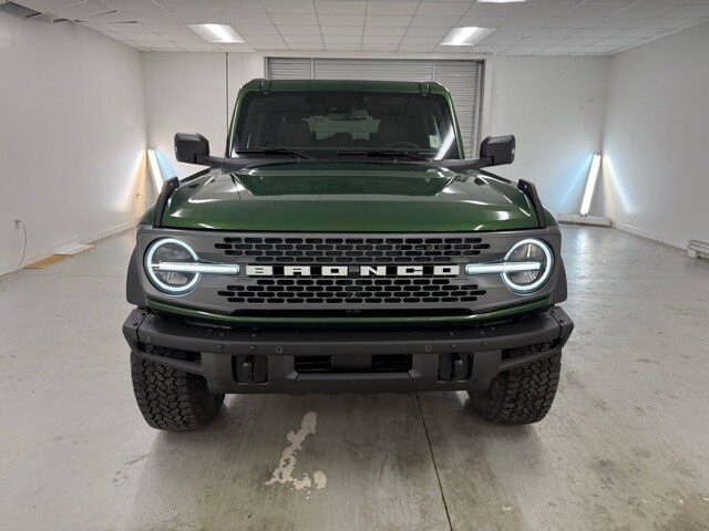 2025 Ford Bronco Badlands photo 2