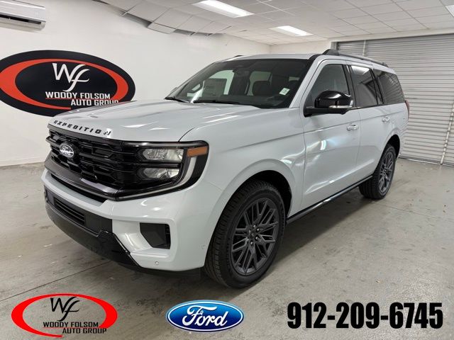 2025 Ford Expedition Platinum's photo