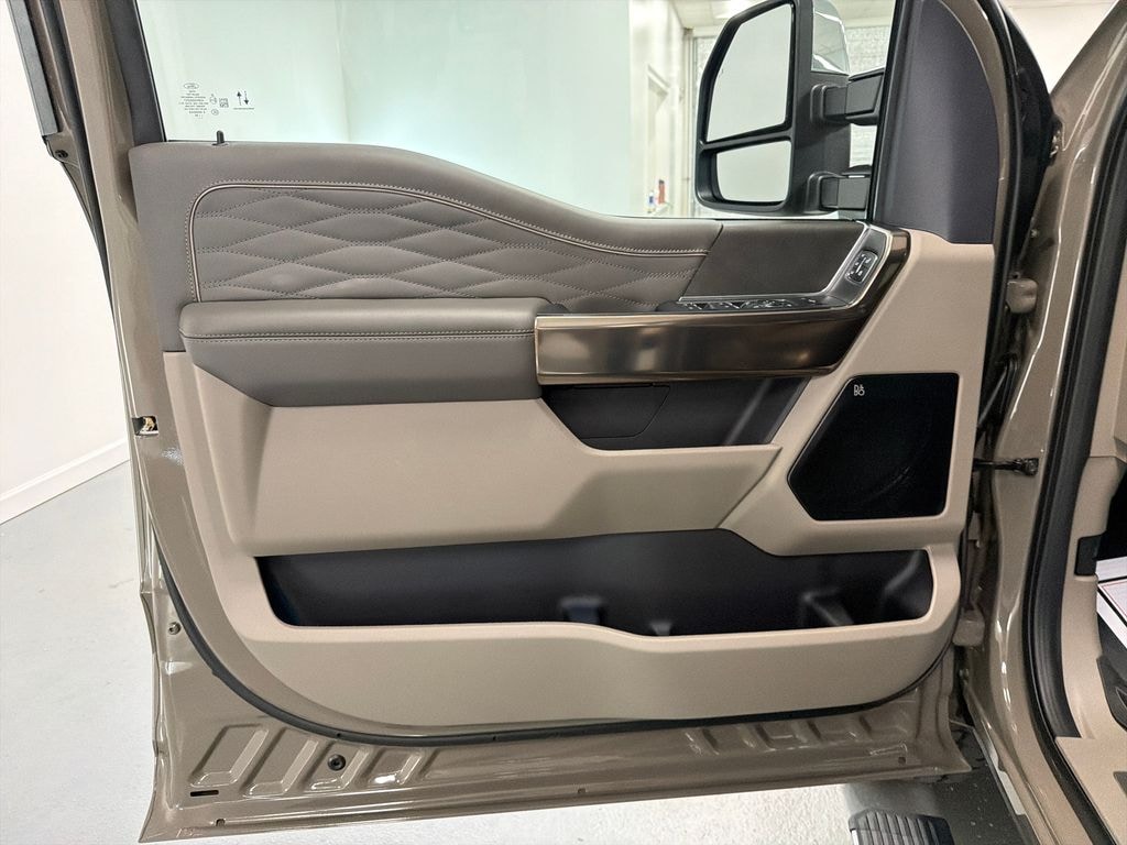 New 2026 Ford F-250SD Platinum Truck
