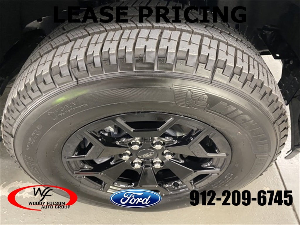 New 2025 Ford F-150 Lightning XLT Truck