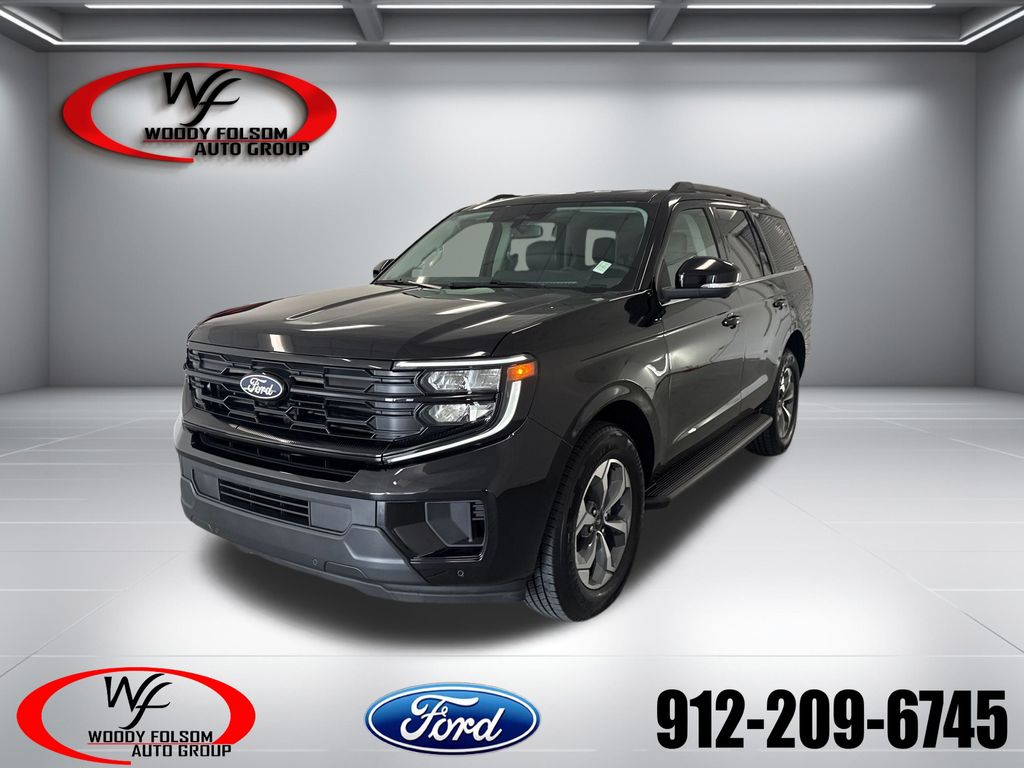 2027 Ford Expedition Active