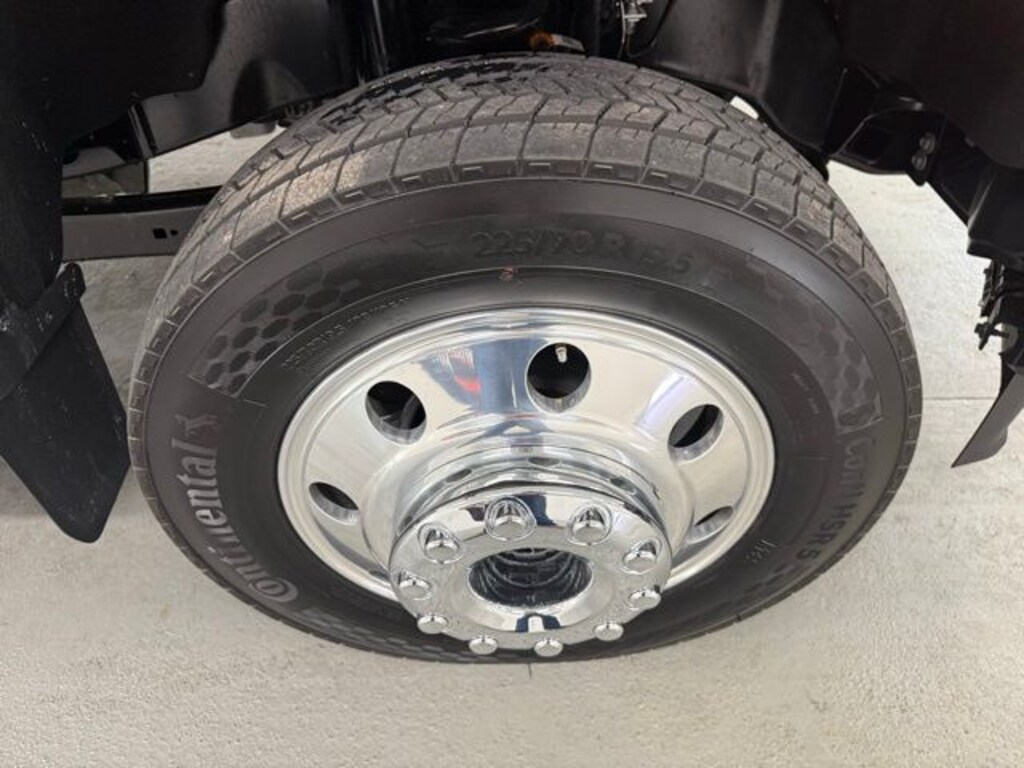 New 2026 Ford F-450SD Lariat Chassis