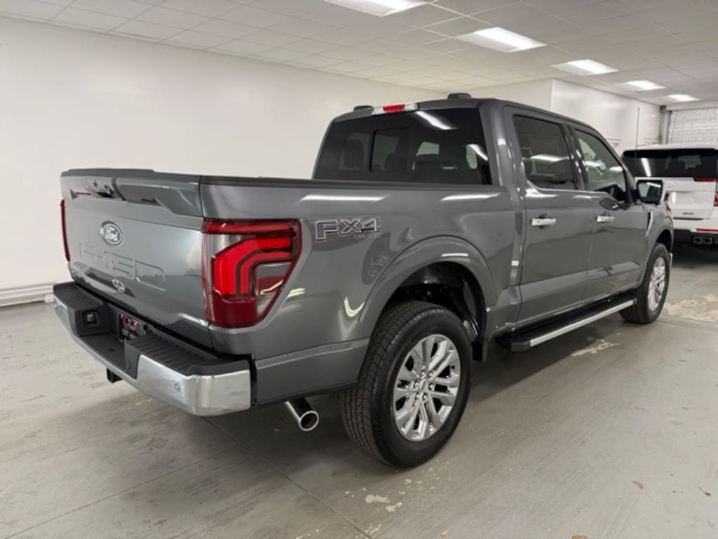 New 2025 Ford F-150 Lariat Truck