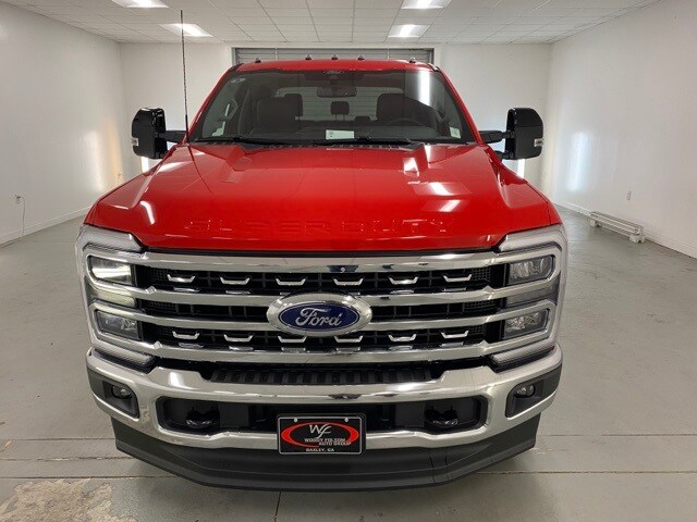 2025 Ford F-350 photo 2