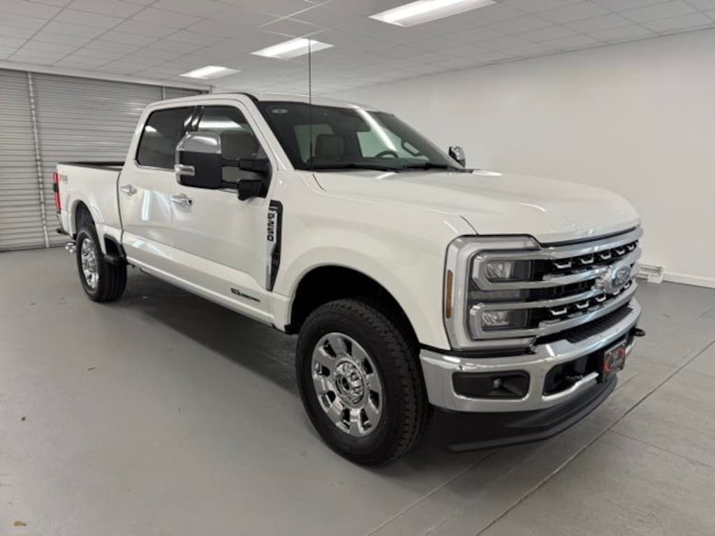 New 2026 Ford F-250SD Lariat Truck